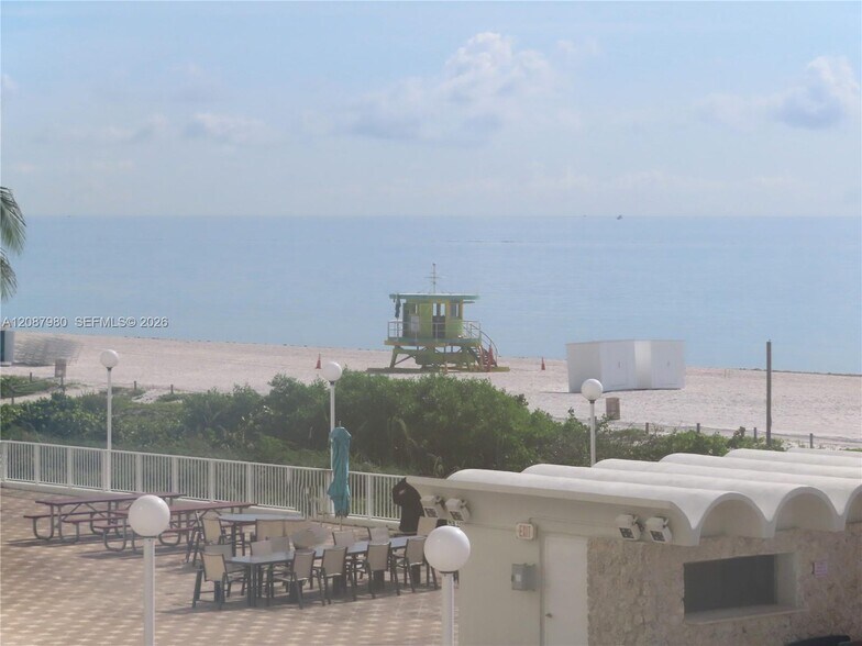 Building Photo - 5701 Collins Ave