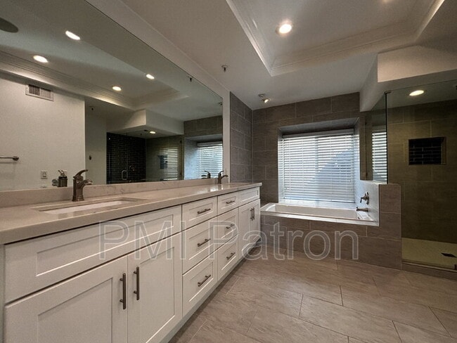 Building Photo - 68 Sea Island Dr