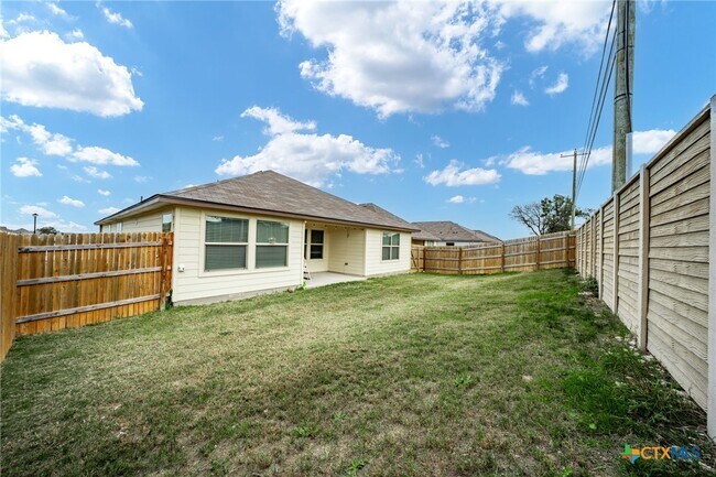 Building Photo - 2818 Wigeon Wy