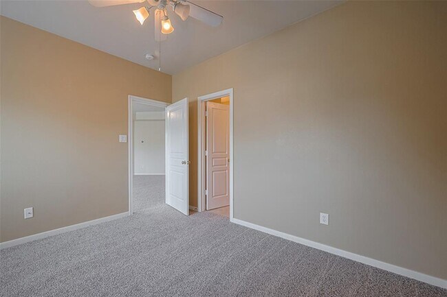 Building Photo - 4515 Tremont Glen Ln