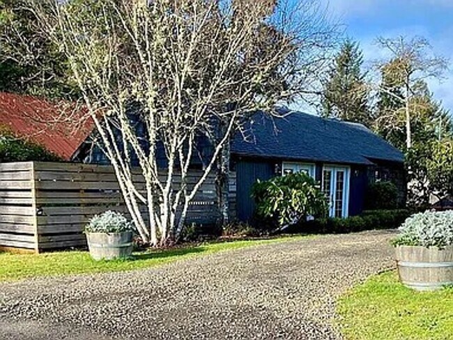 Building Photo - Stunning Designer Coastal Retreat | Fully Renovated Luxury Home in Ocean Park