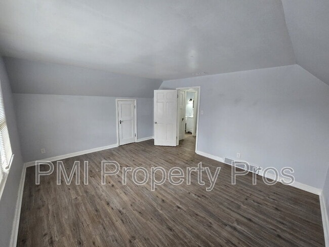 Building Photo - 3895 N 5th St