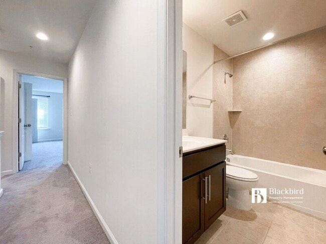 Building Photo - 9616 Wesbourne Dr