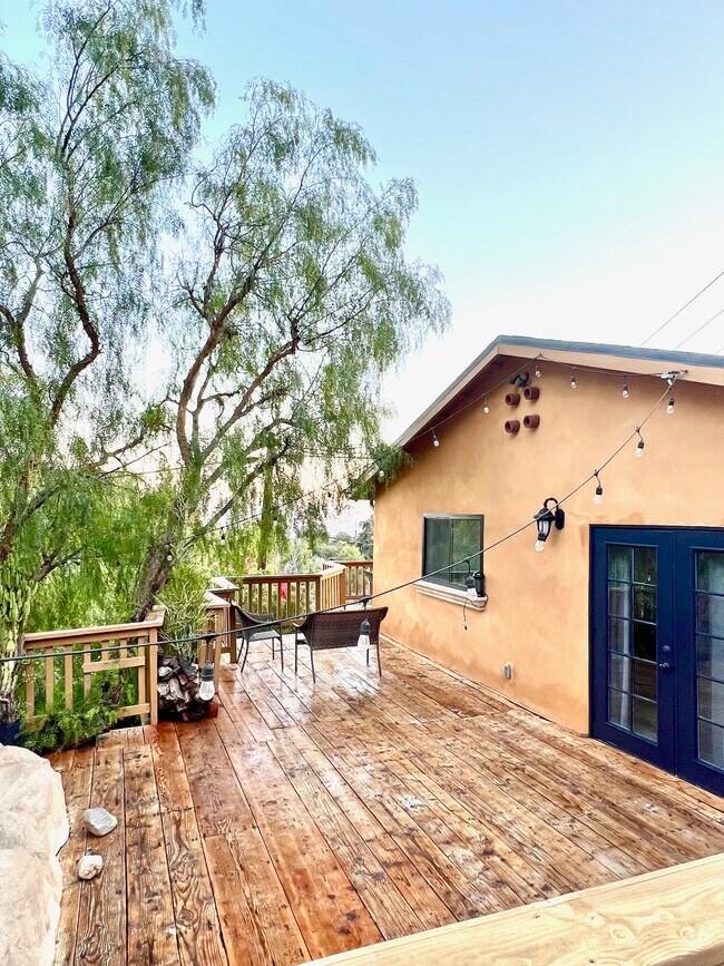 Building Photo - 47 Box Canyon Rd