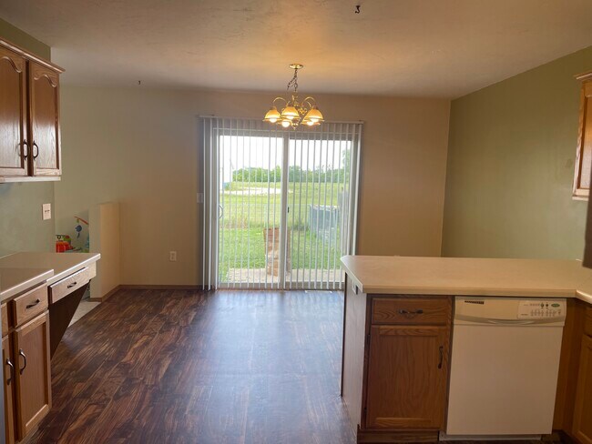 Building Photo - N176 State Park Rd