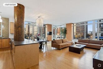 Building Photo - 545 W 110th St