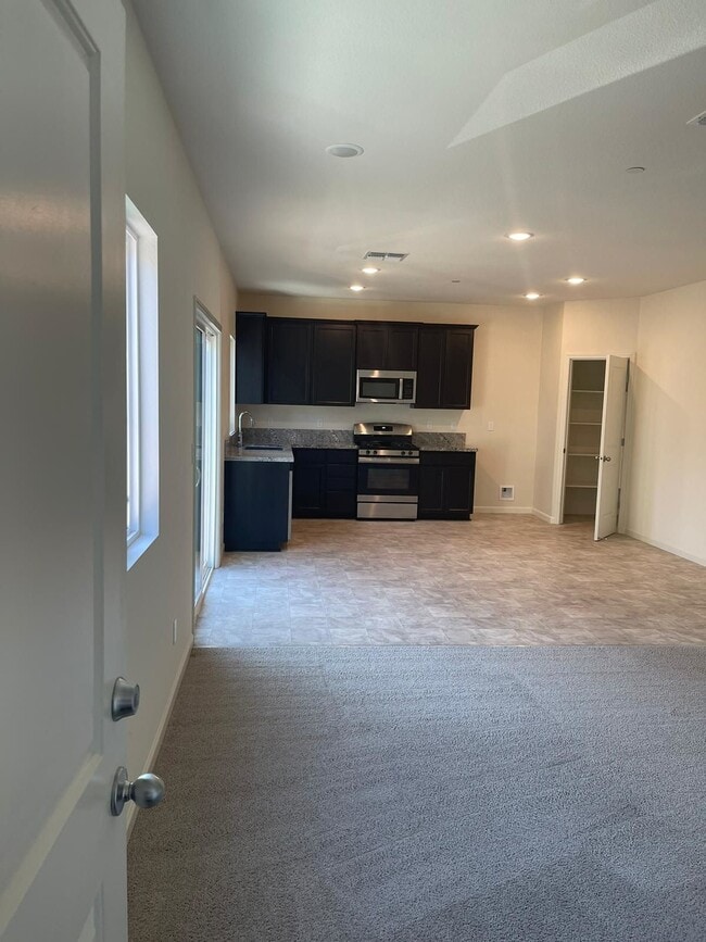 Building Photo - 1538 Gauntlet Dr