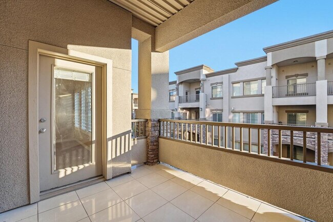 Building Photo - 5350 E Deer Valley Dr