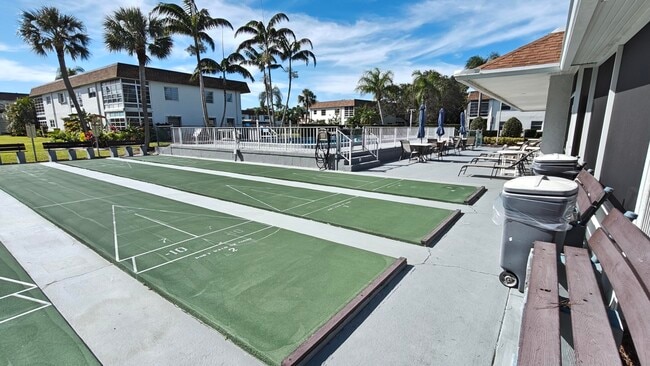 Building Photo - 2950 SE Ocean Blvd