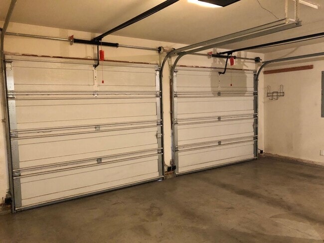 Building Photo - Spacious 4-Bedroom House in North Newberg near park and schools