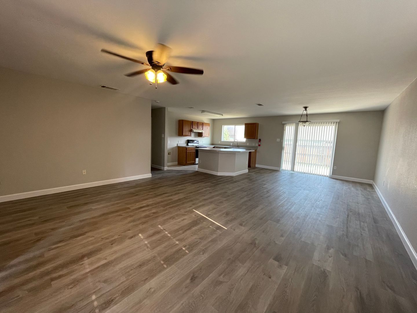 Building Photo - 531 Cantebury Park Ln