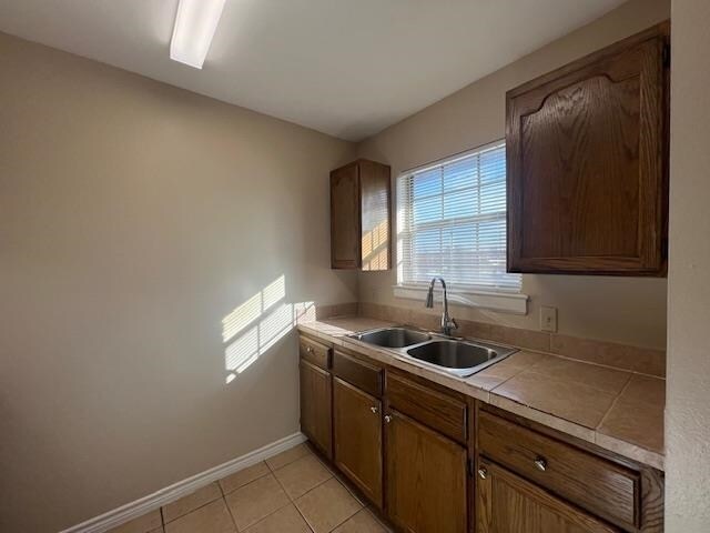 Building Photo - 1001 E Travis St