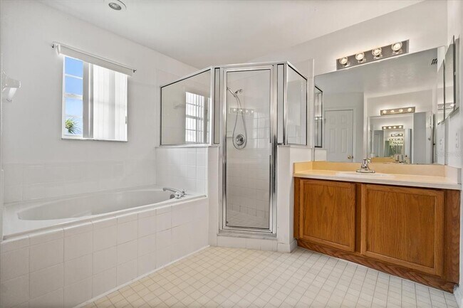 Building Photo - 5399 Dahlia Reserve Dr