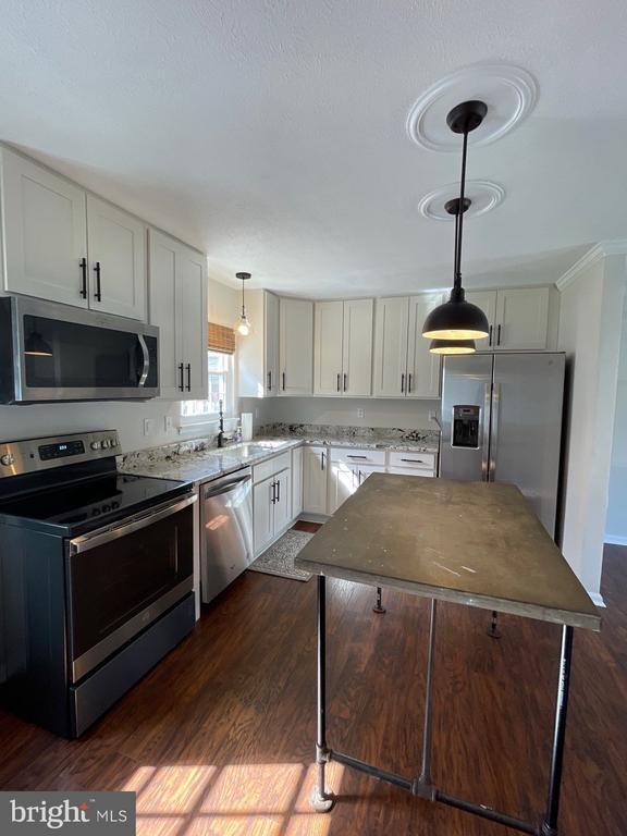 Building Photo - 6344 Piney Ridge Dr