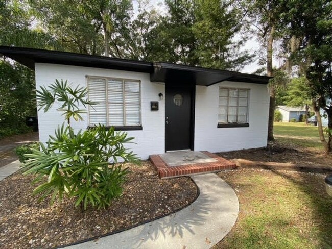 Primary Photo - 1 br, 1 bath House - 2314 Formosa Ave