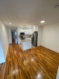 Building Photo - 25-90-90 Steinway St