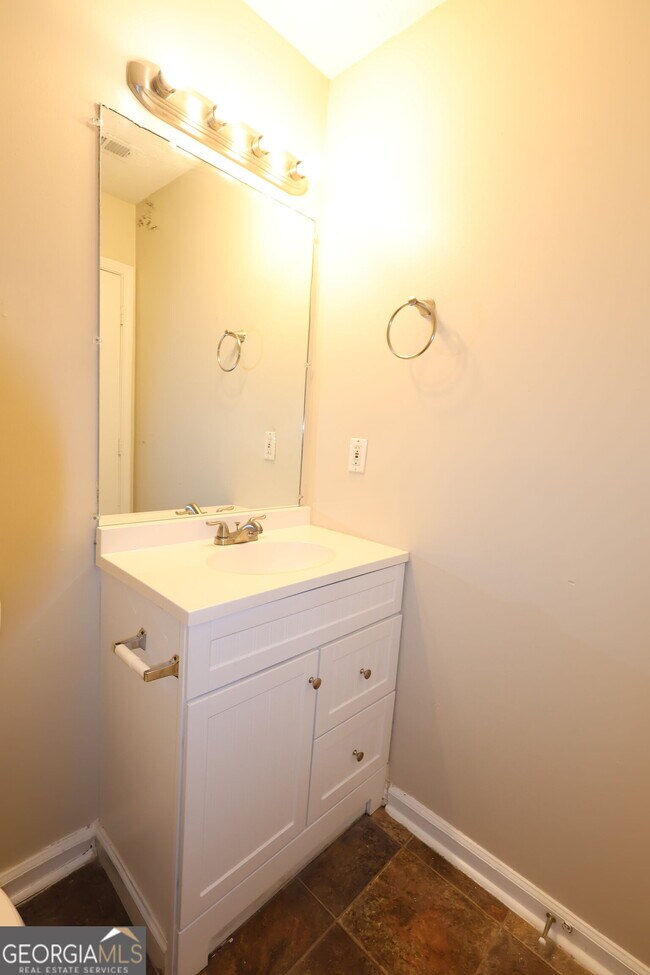 Building Photo - 3044 Lake Park Trail