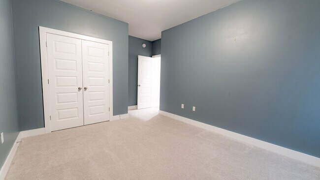 Building Photo - Move-In Special! Free January Rent — Stunning Like-New 4-Bedroom Home Just Minutes from Fort Stewart