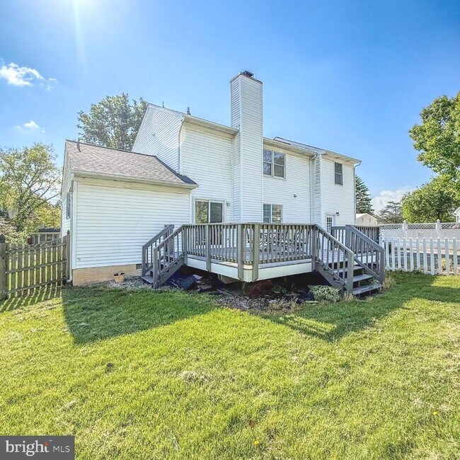 Building Photo - 3910 Red Leaf Ct