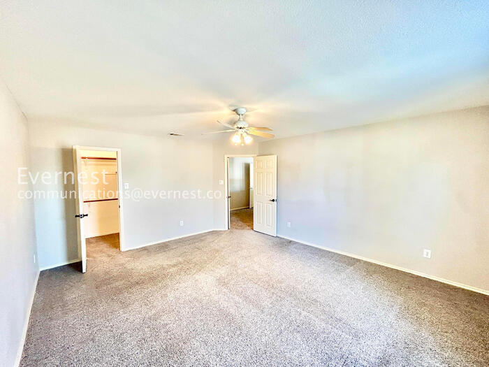 Building Photo - 6 Altman Ct