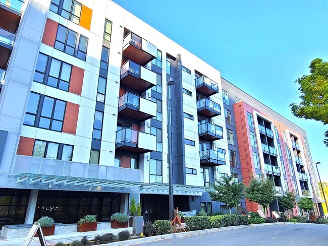 Primary Photo - Mira Flats unit #324 Contemporary Open 1Bd...