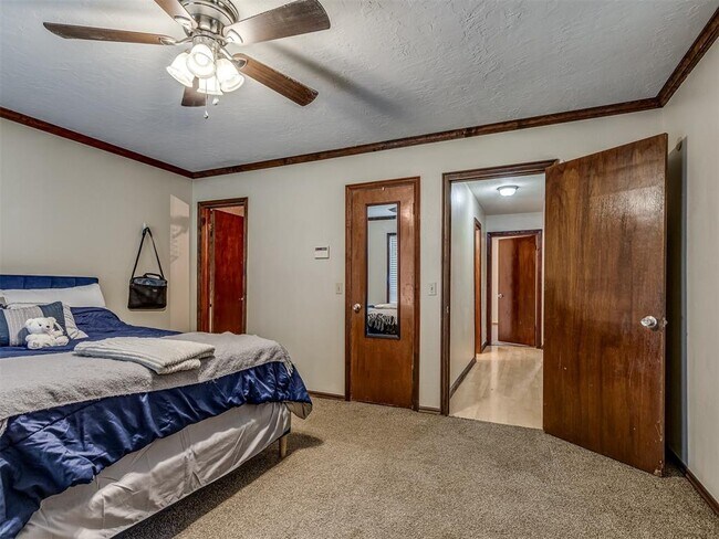 Building Photo - 813 Lapwing Rd