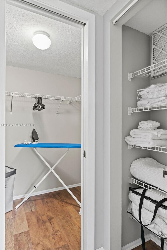 Building Photo - 1054 Lotus Cove Ct