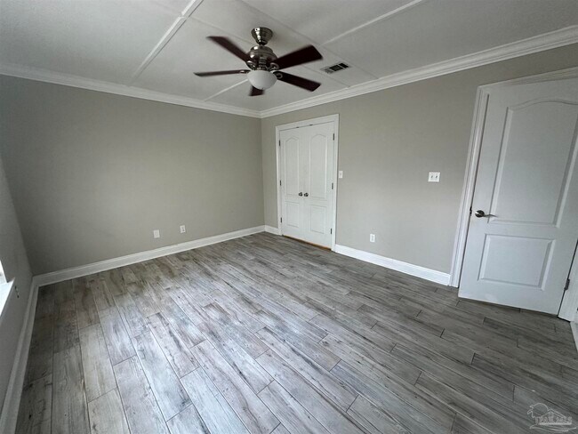 Building Photo - 1611 Luzon Ln