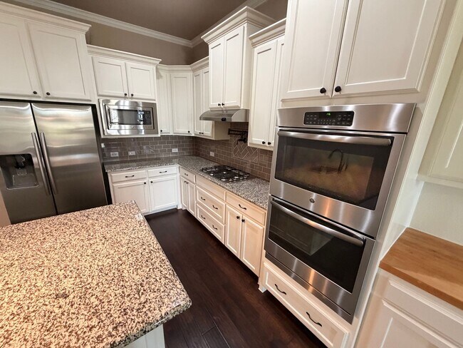 Building Photo - 6335 Cedar Sage Trail