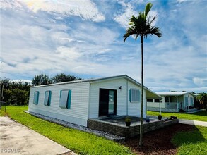 Building Photo - 16091 Siesta Dr