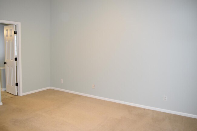 Building Photo - 6832 Brancusi Ct