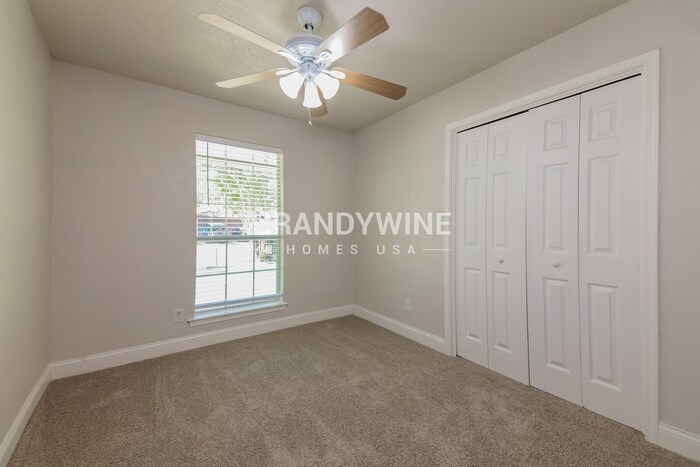 Building Photo - 1821 Whiteoak Dr