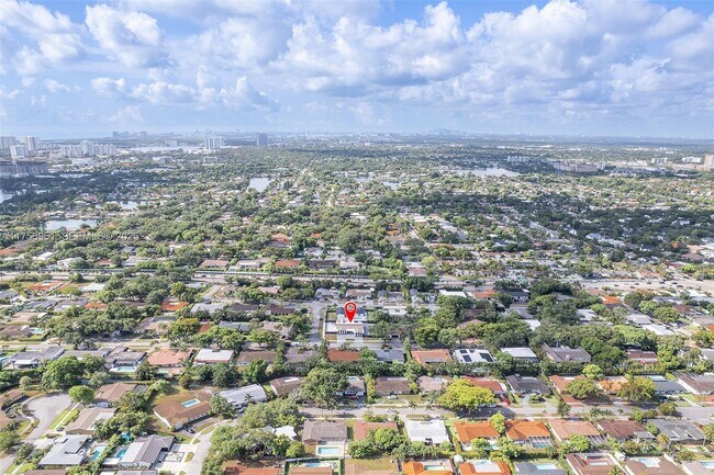 Building Photo - 2120 NE 204th St