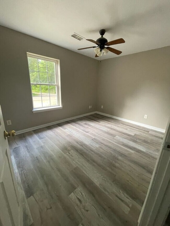 Building Photo - 118 Leeper Dr