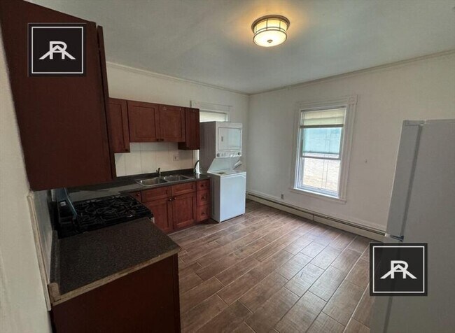 Primary Photo - 4 bedroom in Allston MA 02134
