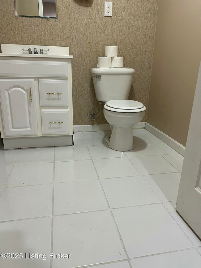 Building Photo - 47 N Country Dr