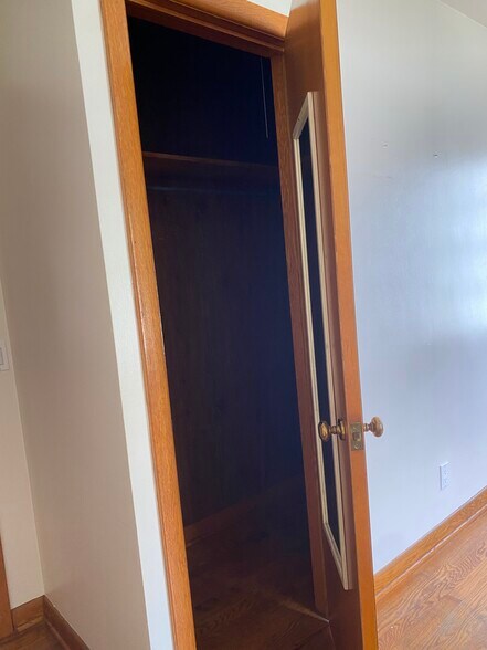 Building Photo - 216 Dort Ln NW