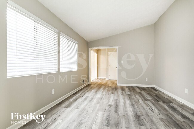 Building Photo - 855 Lost Creek Cir