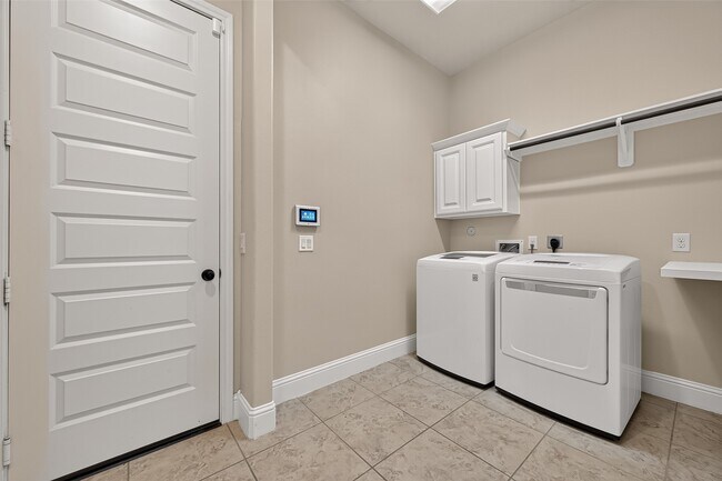 Building Photo - 10834 Poolman Pl