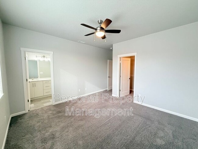 Building Photo - 16336 NE 21st St