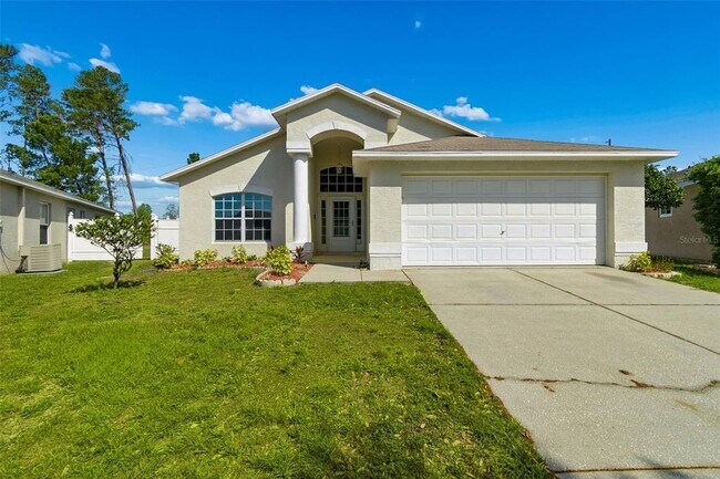 Building Photo - 7904 Floradora Dr