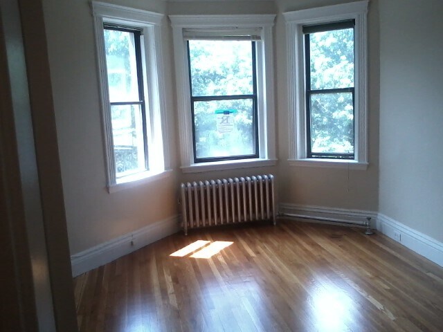 Building Photo - 1109 Boylston St