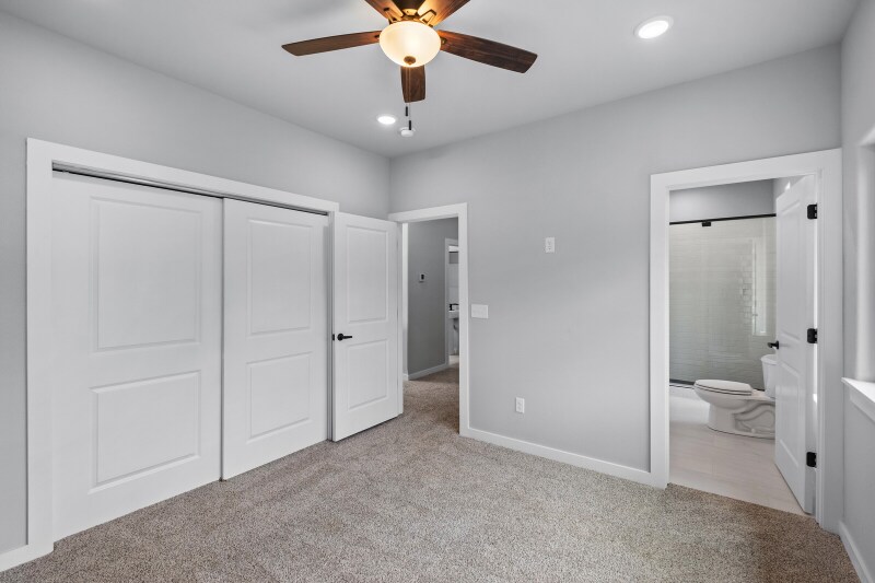 Building Photo - 2 Brightling Ln