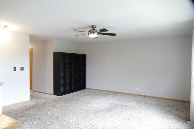 Building Photo - 205 Springbrook Trail S