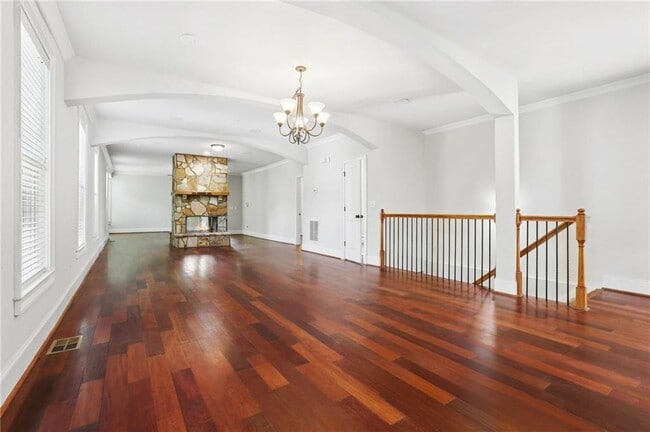 Building Photo - 411 Deering Rd NW