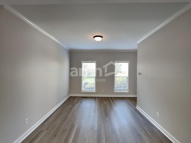 Building Photo - 3035 Romain Trail