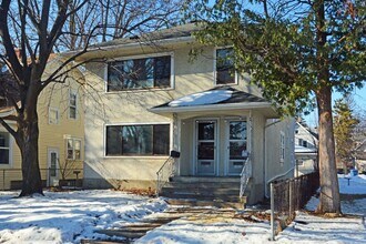 Building Photo - 3024-3024 S 39th Ave