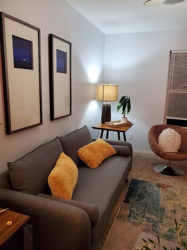 Building Photo - 4102 SW Chapelstone Ave