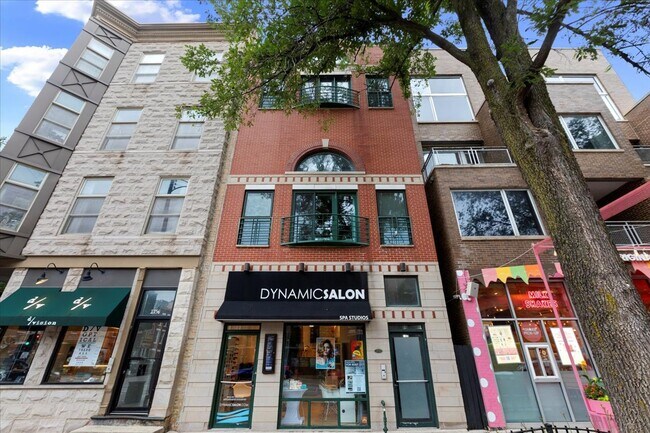 Primary Photo - 1754 W Division St