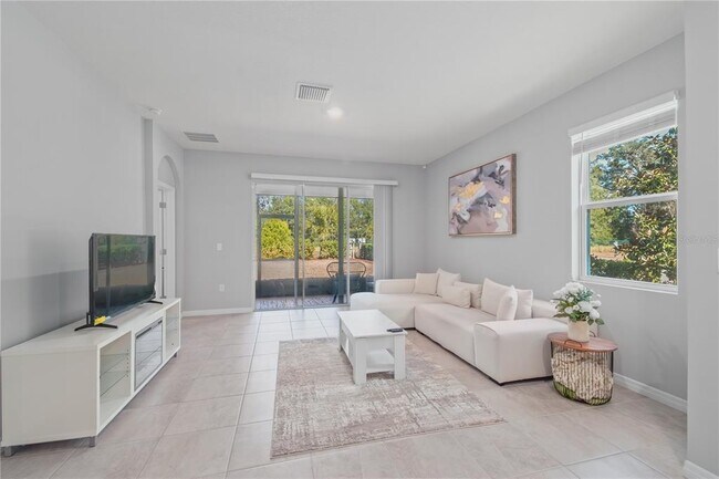 Building Photo - 5223 NW 48th Pl